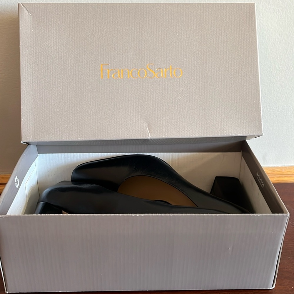Franco Sarto 7.5 heels like new
